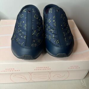 Easy spirit shoes slip ons size 9W new